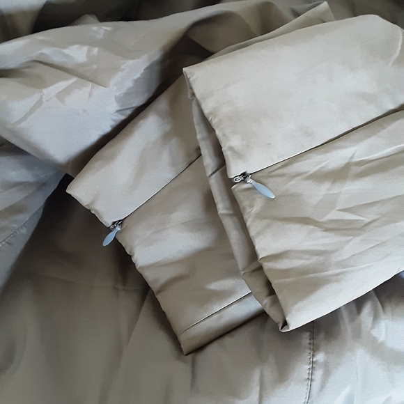 J Jill Zippered Jacket , and Zippered Cuffs - Picture 4 of 7